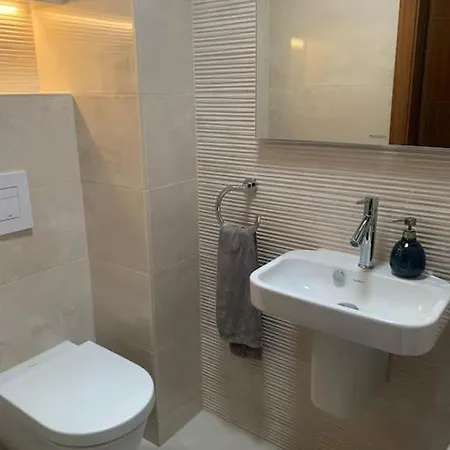 公寓 M18 - Csak Egy Lepes A Toertenelmi Belvaros - Free Parking *