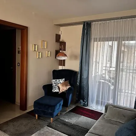 M18 - Csak Egy Lepes A Toertenelmi Belvaros - Free Parking Apartment Pécs