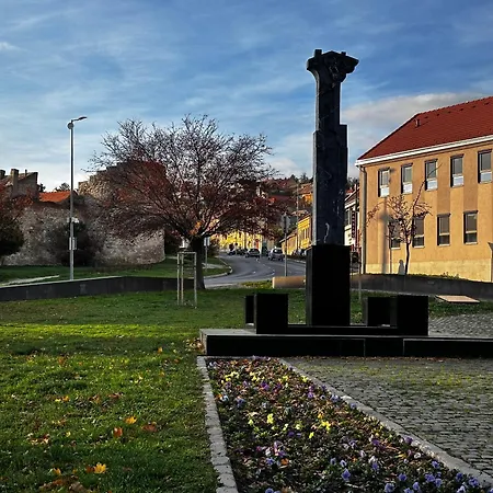 公寓 M18 - Csak Egy Lepes A Toertenelmi Belvaros - Free Parking *