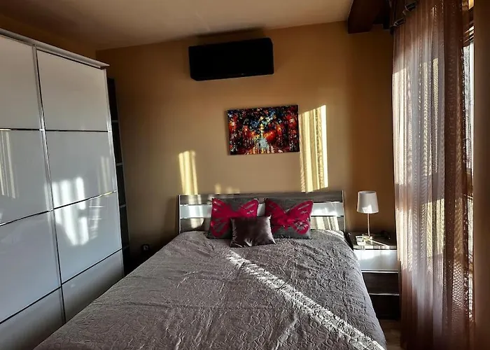 Apartament M18 - Csak Egy Lepes A Toertenelmi Belvaros - Free Parking *